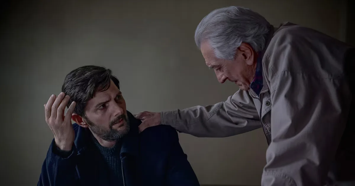 Serial killer preso volta ao centro de investigação em suspense com Robert De Niro