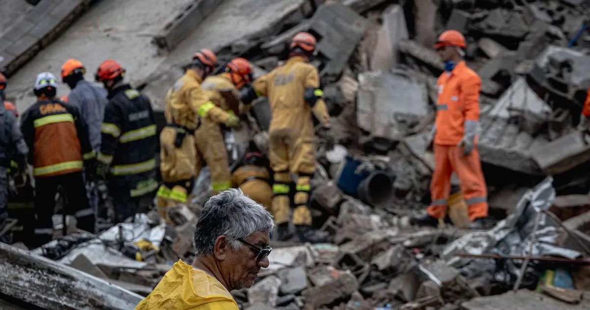 CGM investiga vistoria de obra após desabamento na Penha, em São Paulo