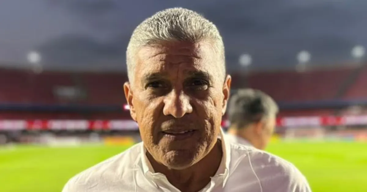 Silas critica espaço para estrangeiros e vê crise na formação da seleção