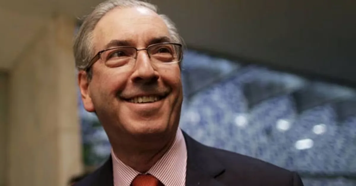 Eduardo Cunha mantém campanha após TRE-MG negar registro de candidatura