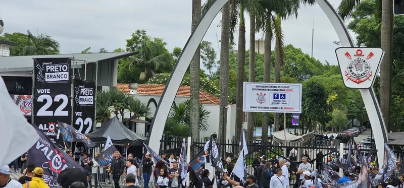 Corinthians tem quatro nomes interessados na presidência e três que negam candidatura