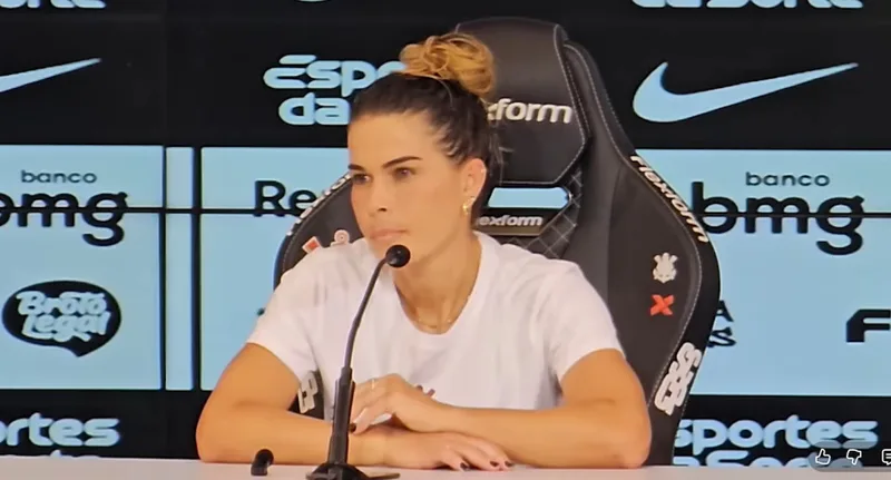Tamires apoia Duda Mineira após erro na derrota do Corinthians