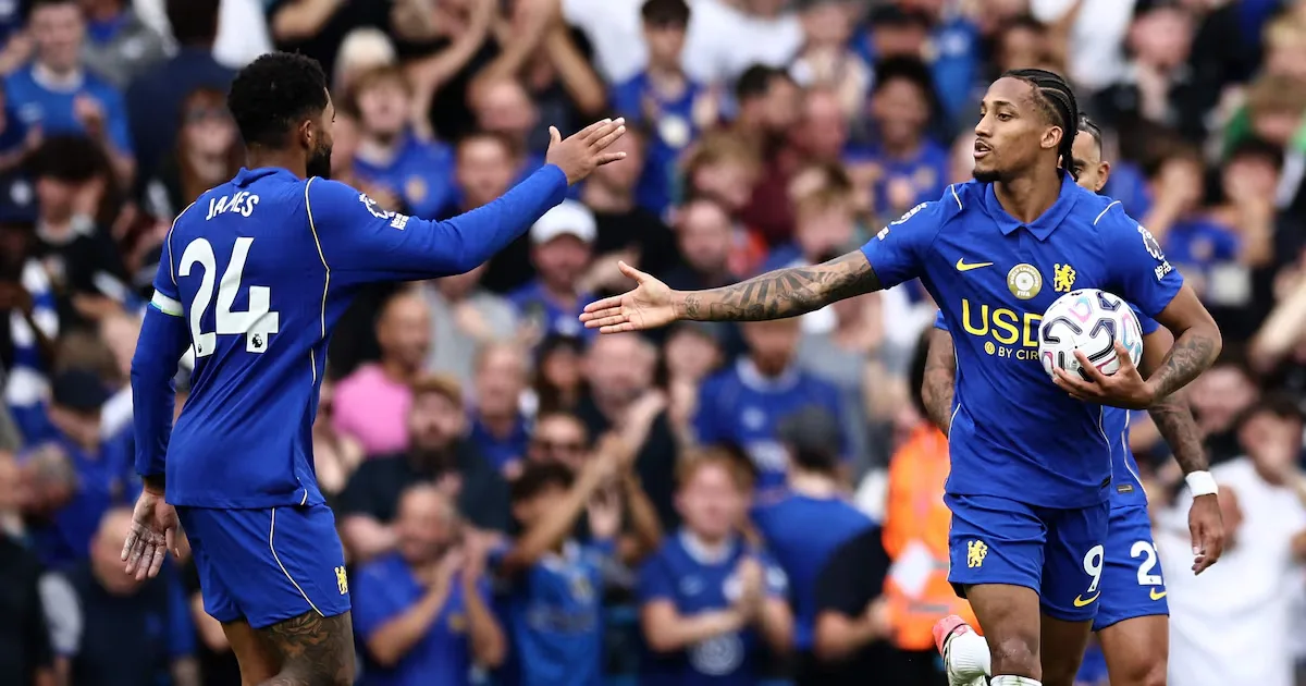 Liverpool empata sem gols, enquanto Chelsea e Hull City ficam no 2 a 2