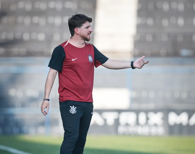 Corinthians vence o XV de Jaú e avança às oitavas do Paulista Sub-20