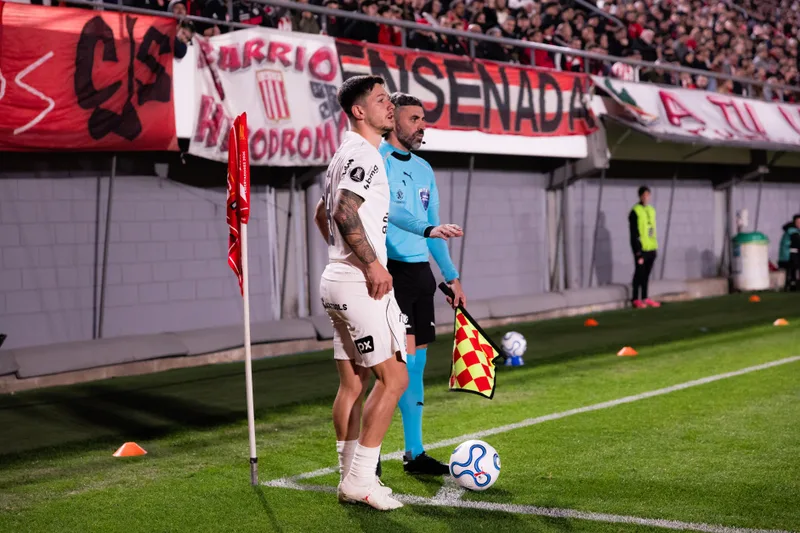 Garro encerra jejum de 15 jogos com assistência pelo Corinthians