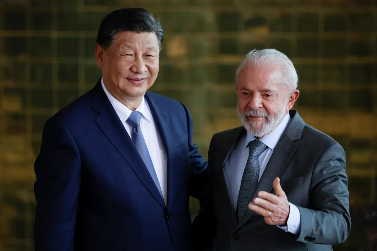 China destaca confiança política e não interferência na relação com o Brasil