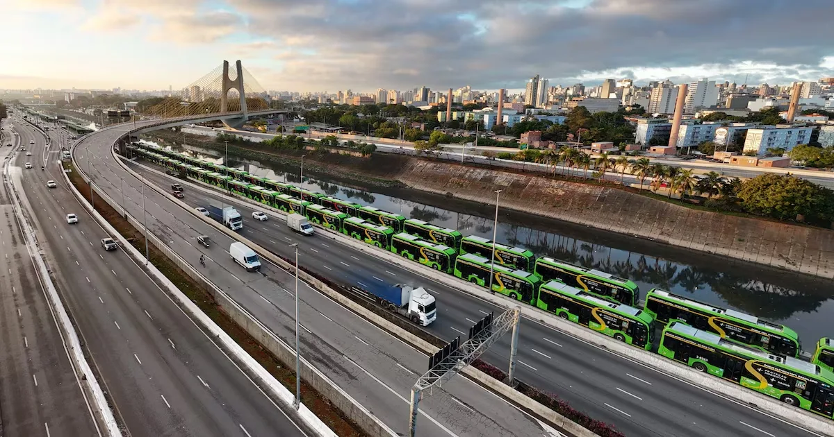 São Paulo concentra frota elétrica enquanto BYD amplia presença no transporte público