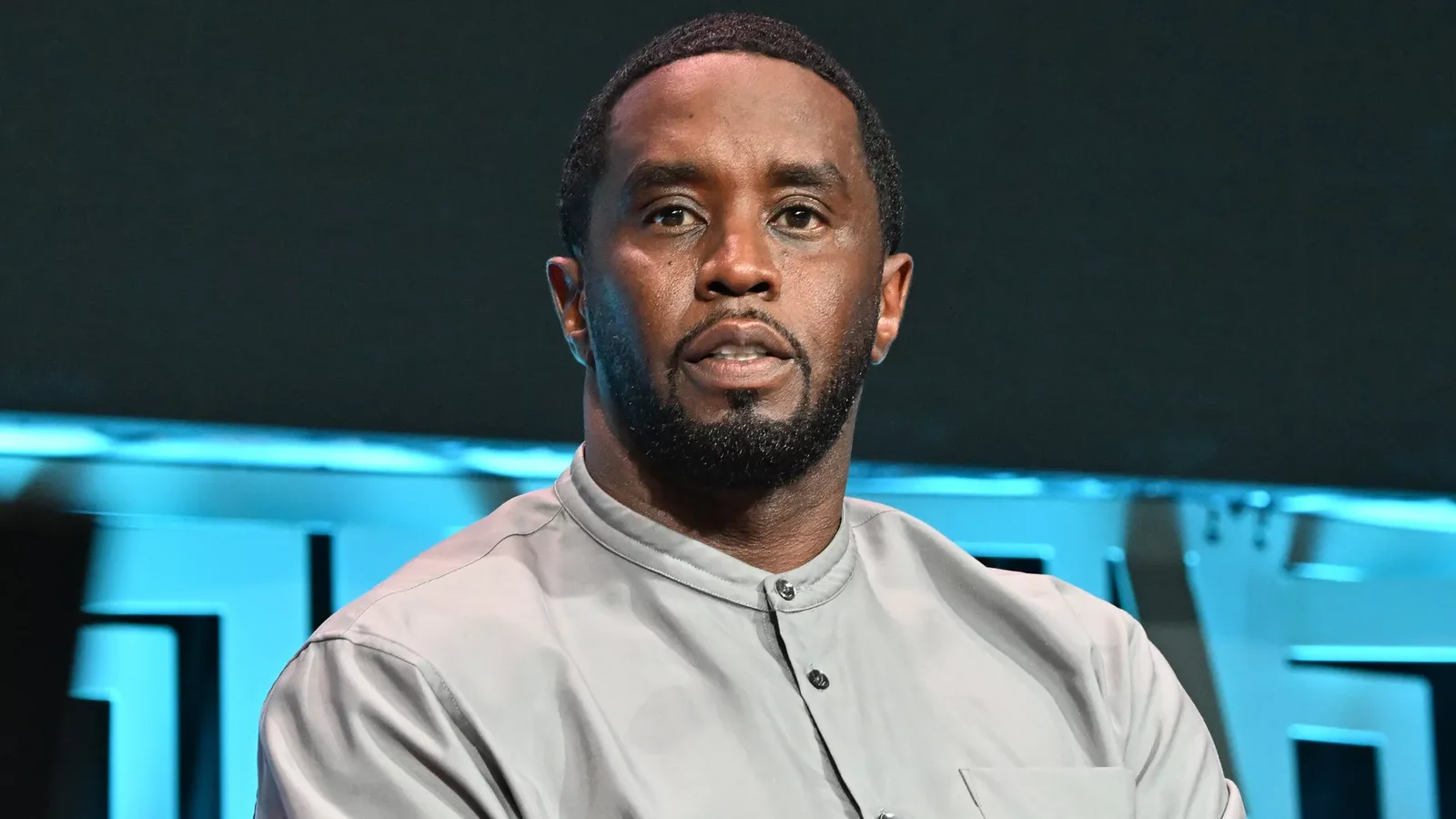 Relatos apontam regalias de Diddy em prisão federal nos Estados Unidos