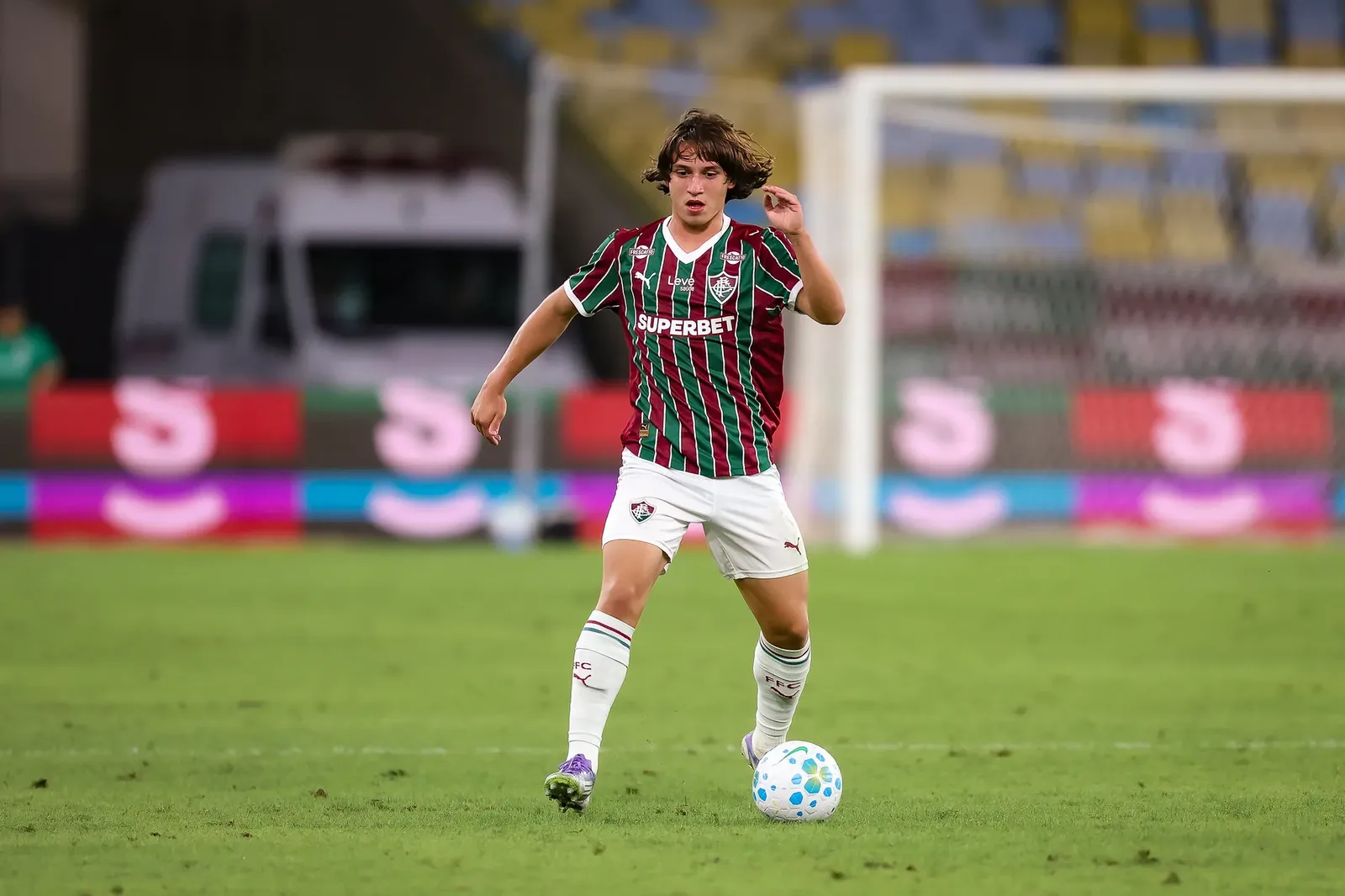Ruan Sales ganha chance no profissional do Fluminense contra o Atlético-MG