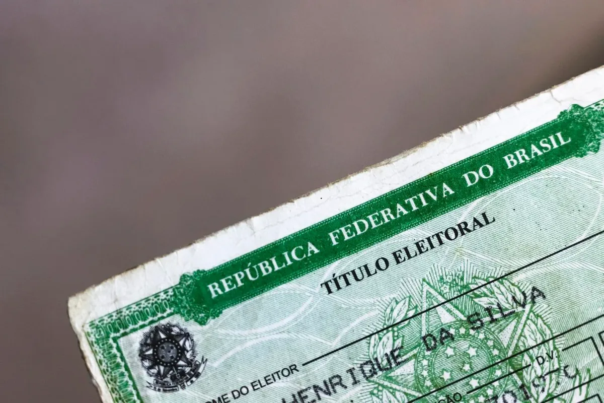 Eleitor pode justificar ausência pelo e-Título durante ou após a votação