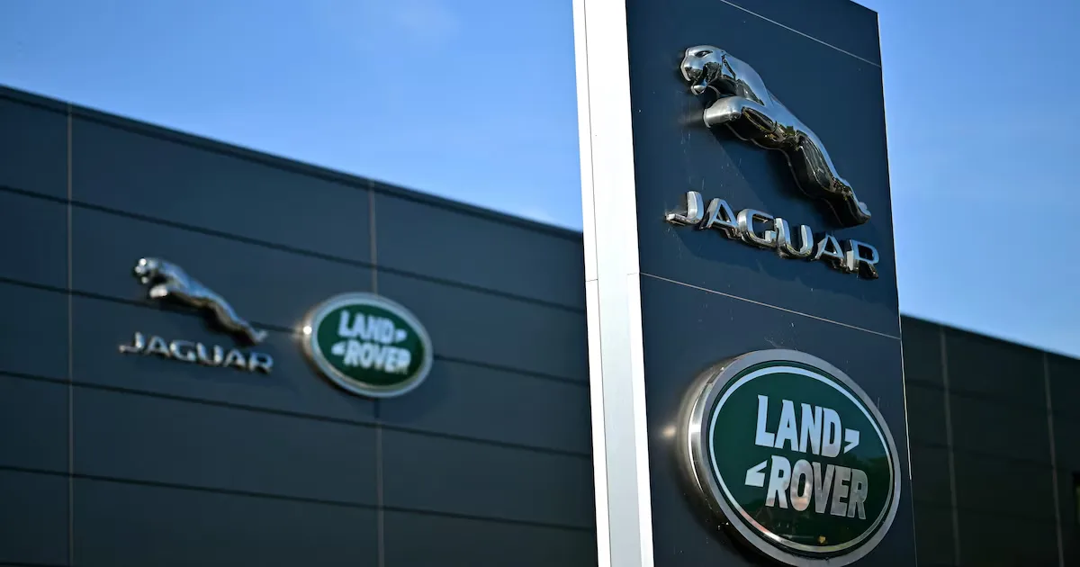 JLR prevê economia de 1,7 bilhão de libras com programa de saída voluntária