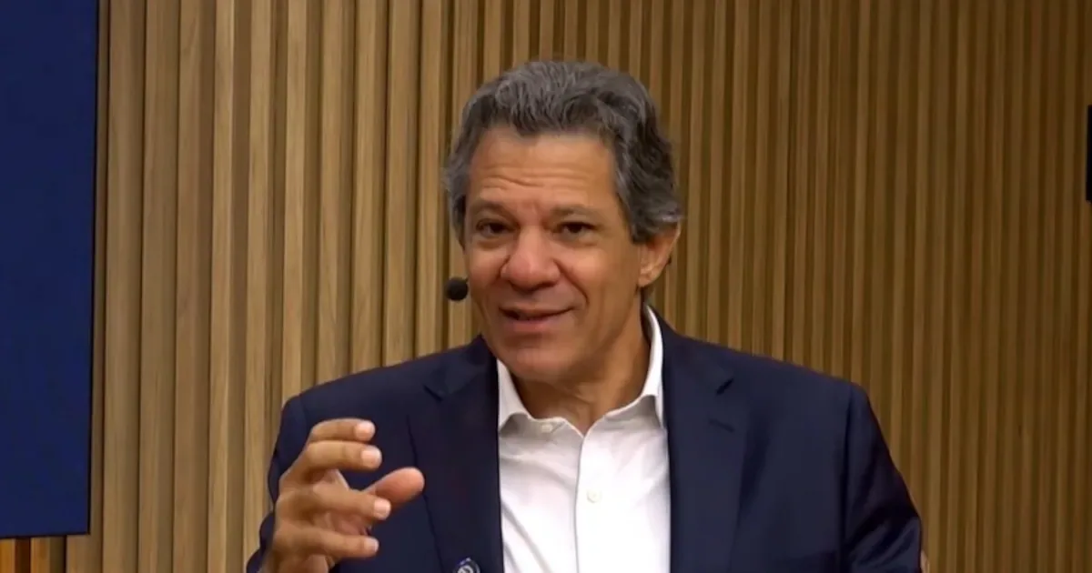 Haddad afirma que Vorcaro deixaria a prisão se Flávio Bolsonaro fosse eleito