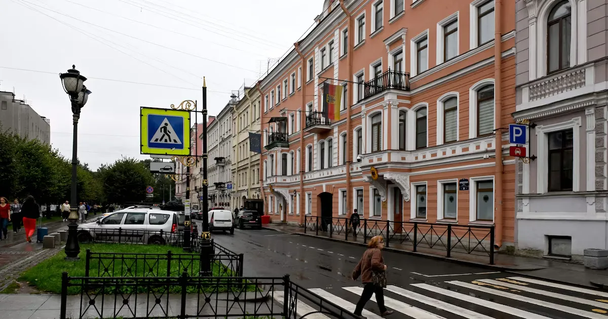 Rússia ordena fechamento de consulado alemão em São Petersburgo
