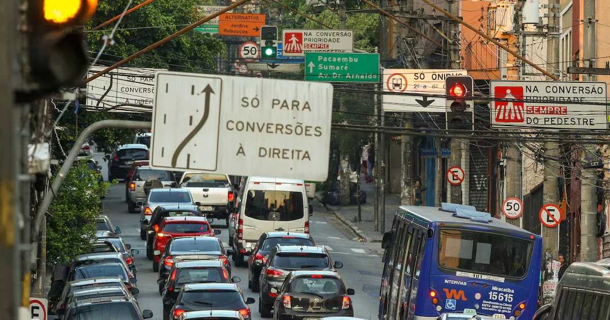 CET anuncia manutenção de sinalização em cruzamento de São Paulo