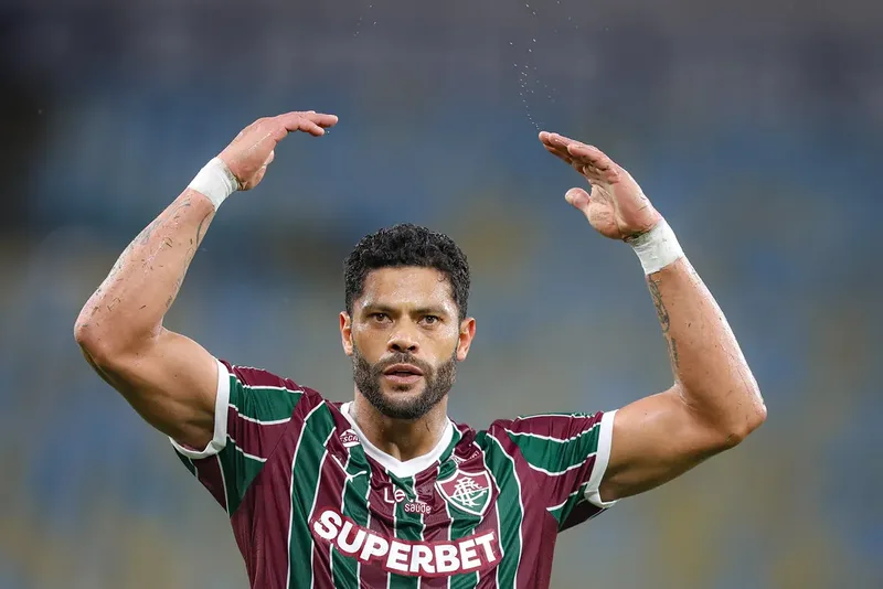 Hulk chega a quatro gols e supera Kevin Serna no Fluminense