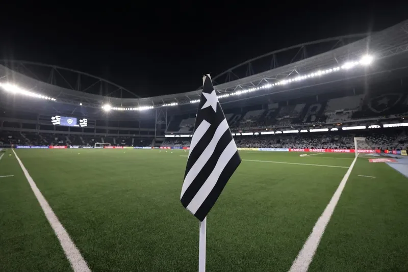 Botafogo tenta superar entraves para contratar Hakim Ziyech