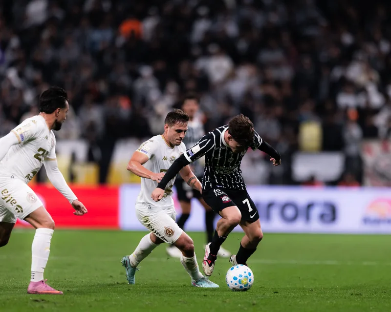 Corinthians chega a quatro jogos sem vencer em casa no Brasileirão