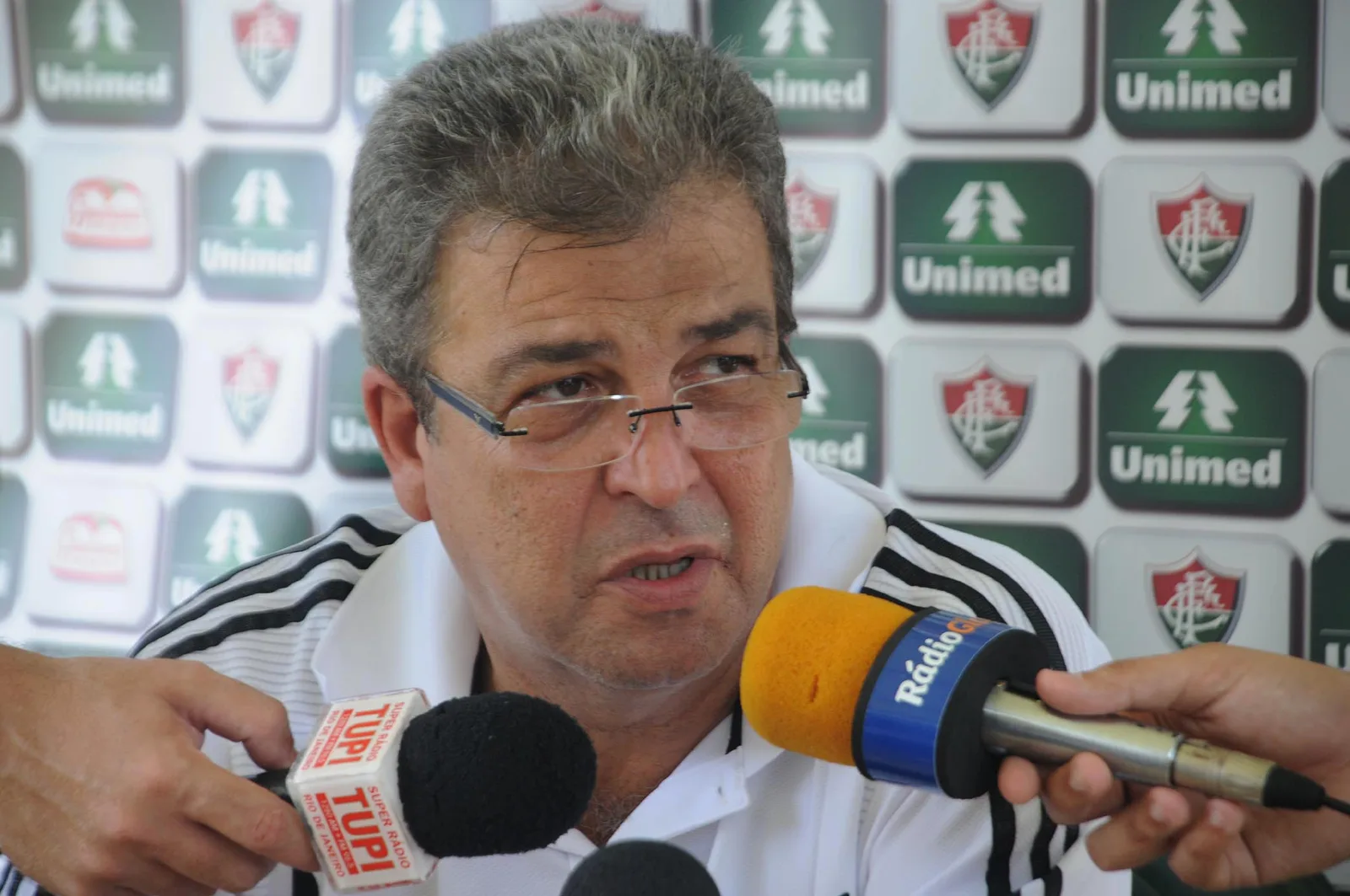 Fluminense comunica morte de ex-vice-presidente de futebol Alcides Antunes