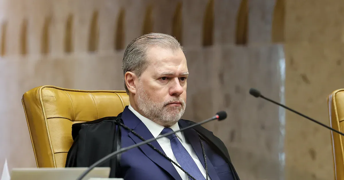 Toffoli deixa análise no STF sobre relatório que envolve Moraes e Vorcaro
