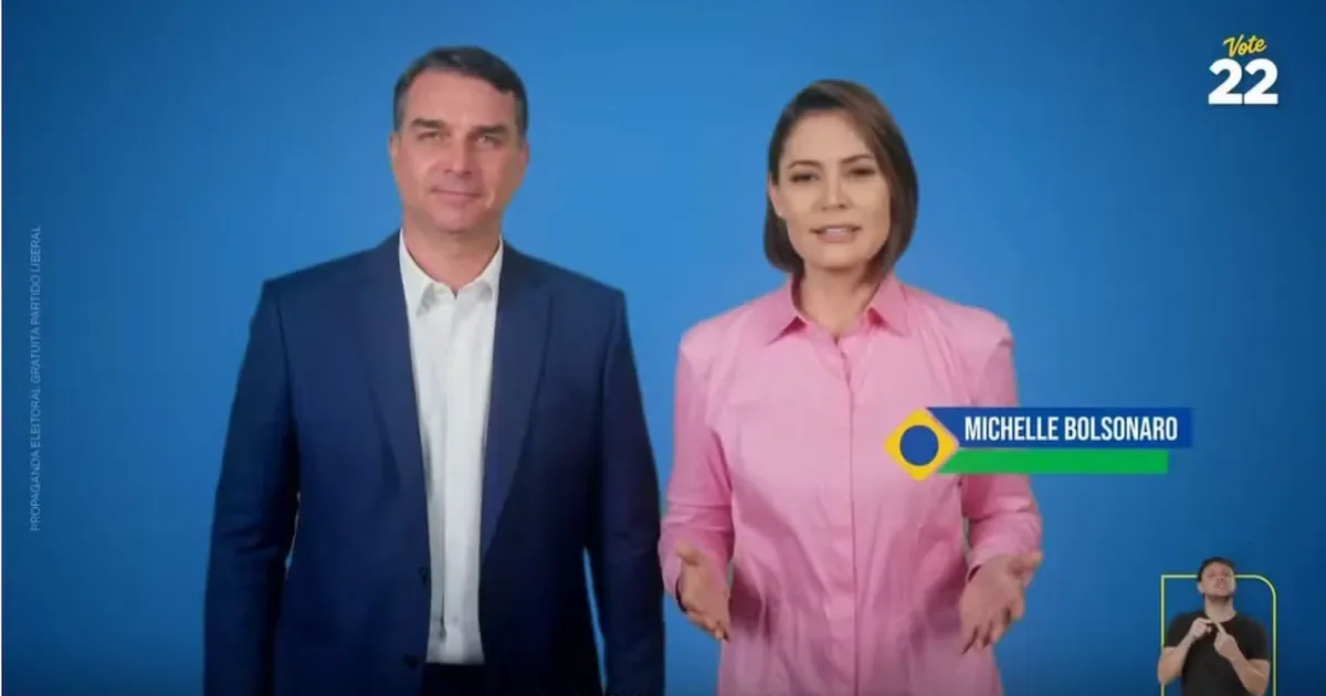 Michelle Bolsonaro participa de propaganda de Flávio na televisão