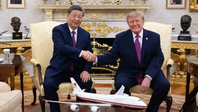 Xi Jinping e Donald Trump anunciam oito acordos em visita aos Estados Unidos