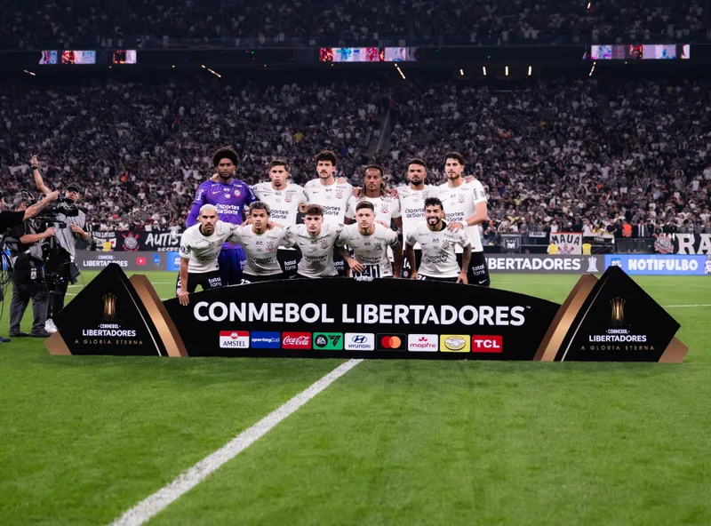 Corinthians enfrenta Estudiantes por vaga na semifinal da Libertadores