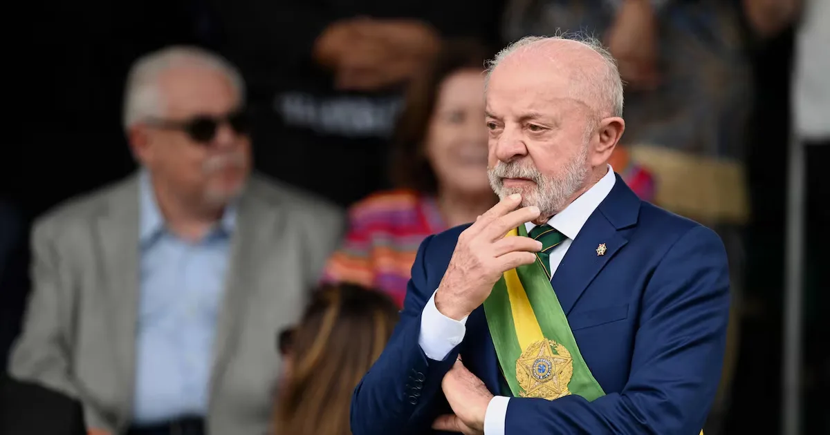 Lula diz que Moraes protegeu a democracia e rebate críticas de Flávio Bolsonaro