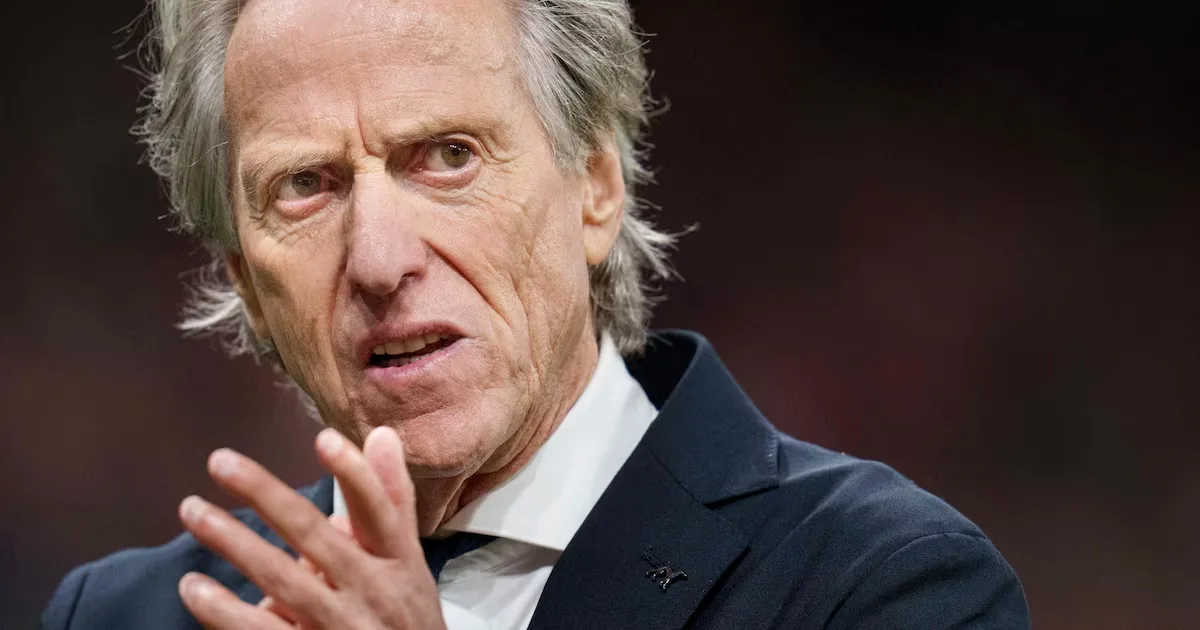 Jorge Jesus confirma leitura de carta de Cristiano Ronaldo e evita polêmica