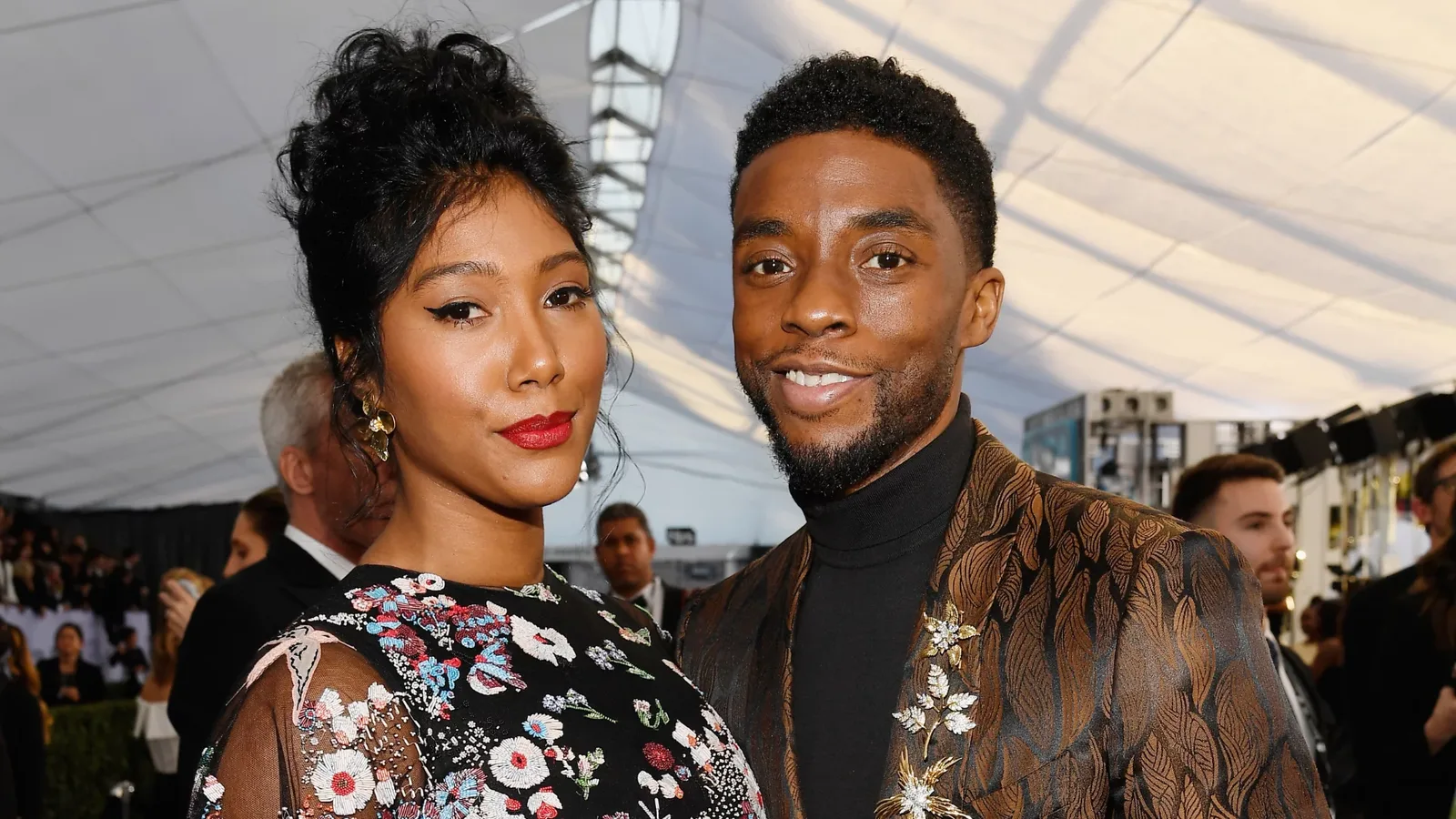 Viúva de Chadwick Boseman reage a disputa pelo espólio do ator