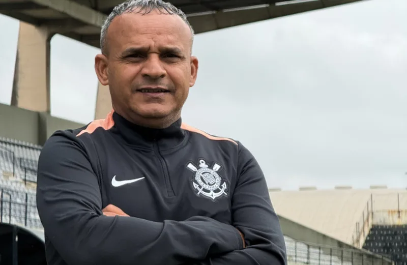 Igor Freire mira evolução do Corinthians diante do São José no Paulista Sub-17