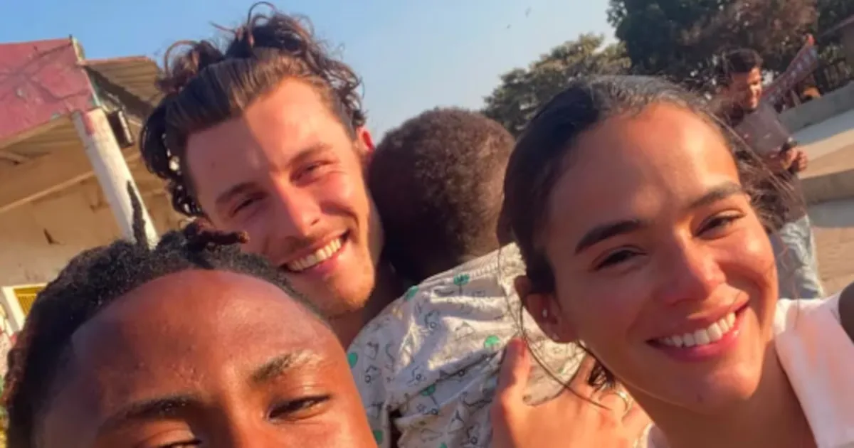 Shawn Mendes relata nova fase da vida e comenta influência de Bruna Marquezine