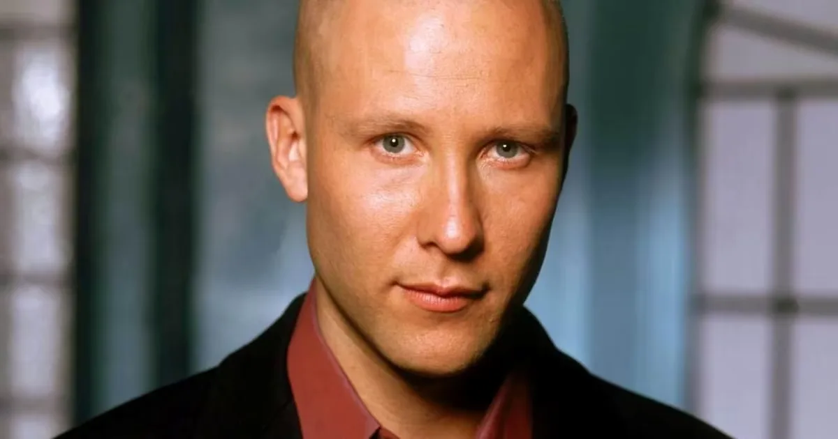 Michael Rosenbaum mantém atuação e podcasts após interpretar Lex Luthor