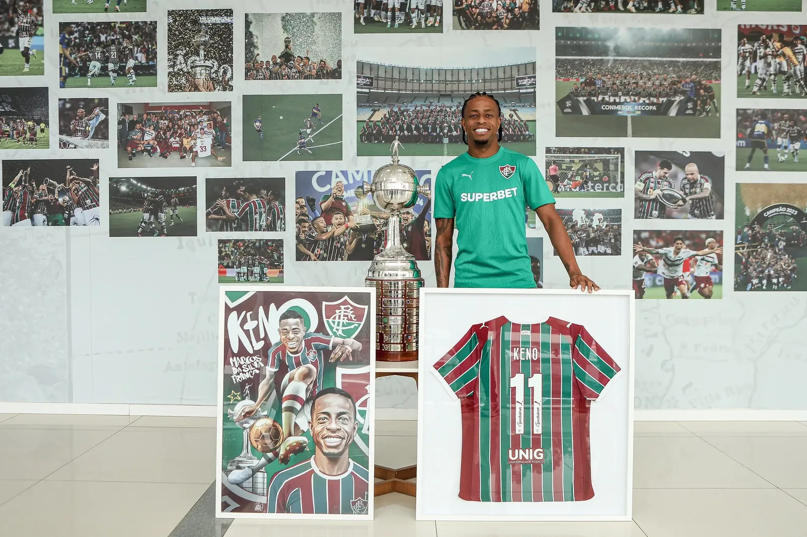 Fluminense celebra aniversário de Keno e destaca título da Libertadores