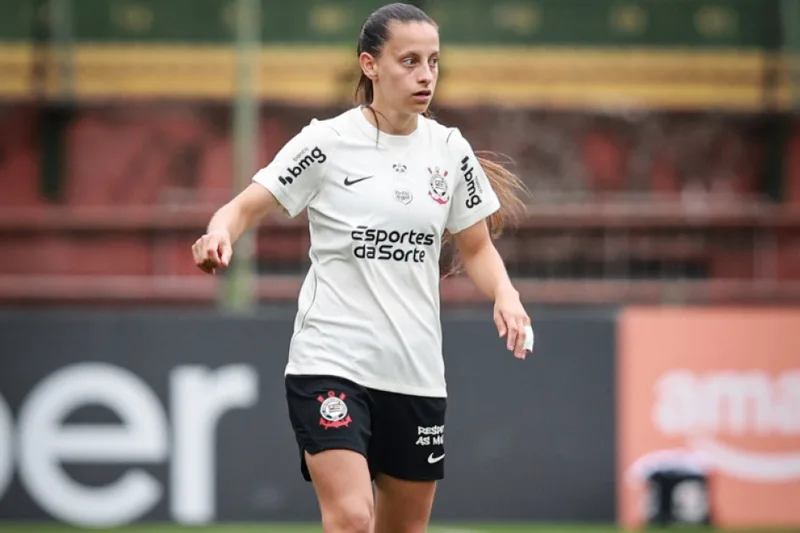 Aquino alcança 29 partidas e entra no pódio histórico de estrangeiras do Corinthians