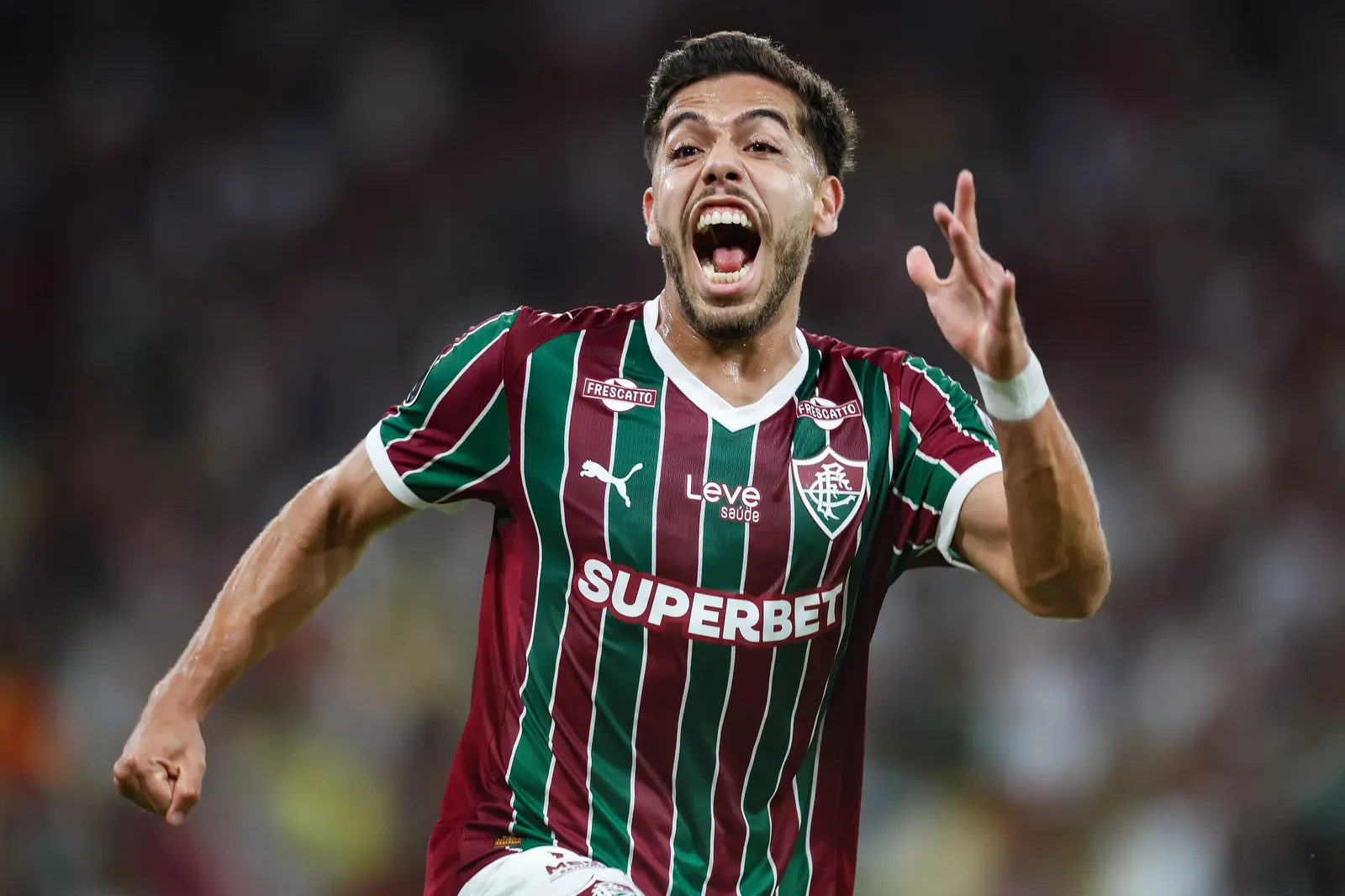 Fluminense vence o Platense com gols de Nonato e Hulk no Maracanã