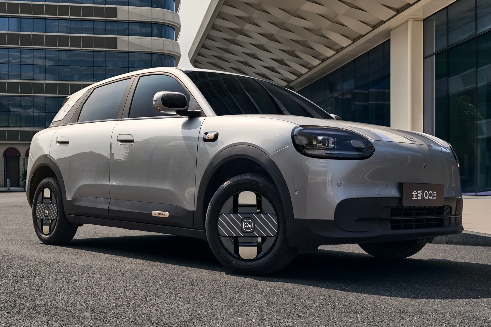 Omoda QQ elétrico chega ao Brasil em janeiro de 2027