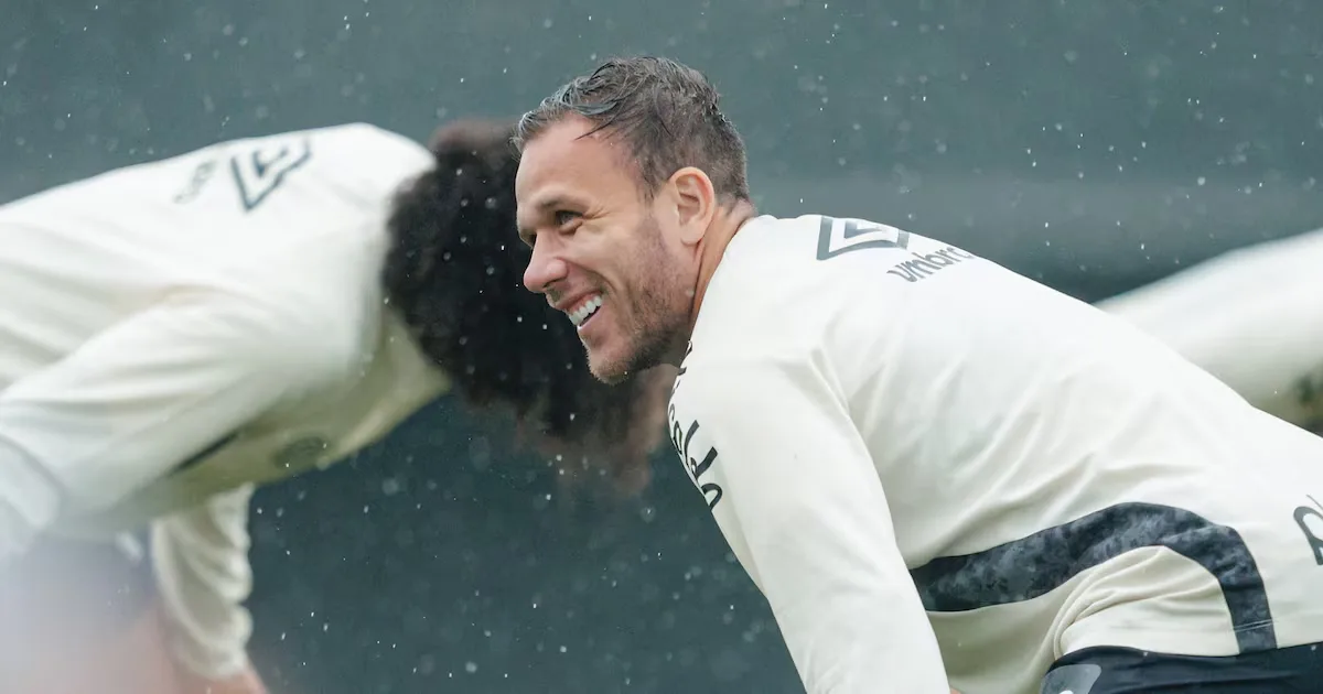 Arthur e Lima viajam com o Santos para duelo contra o Internacional