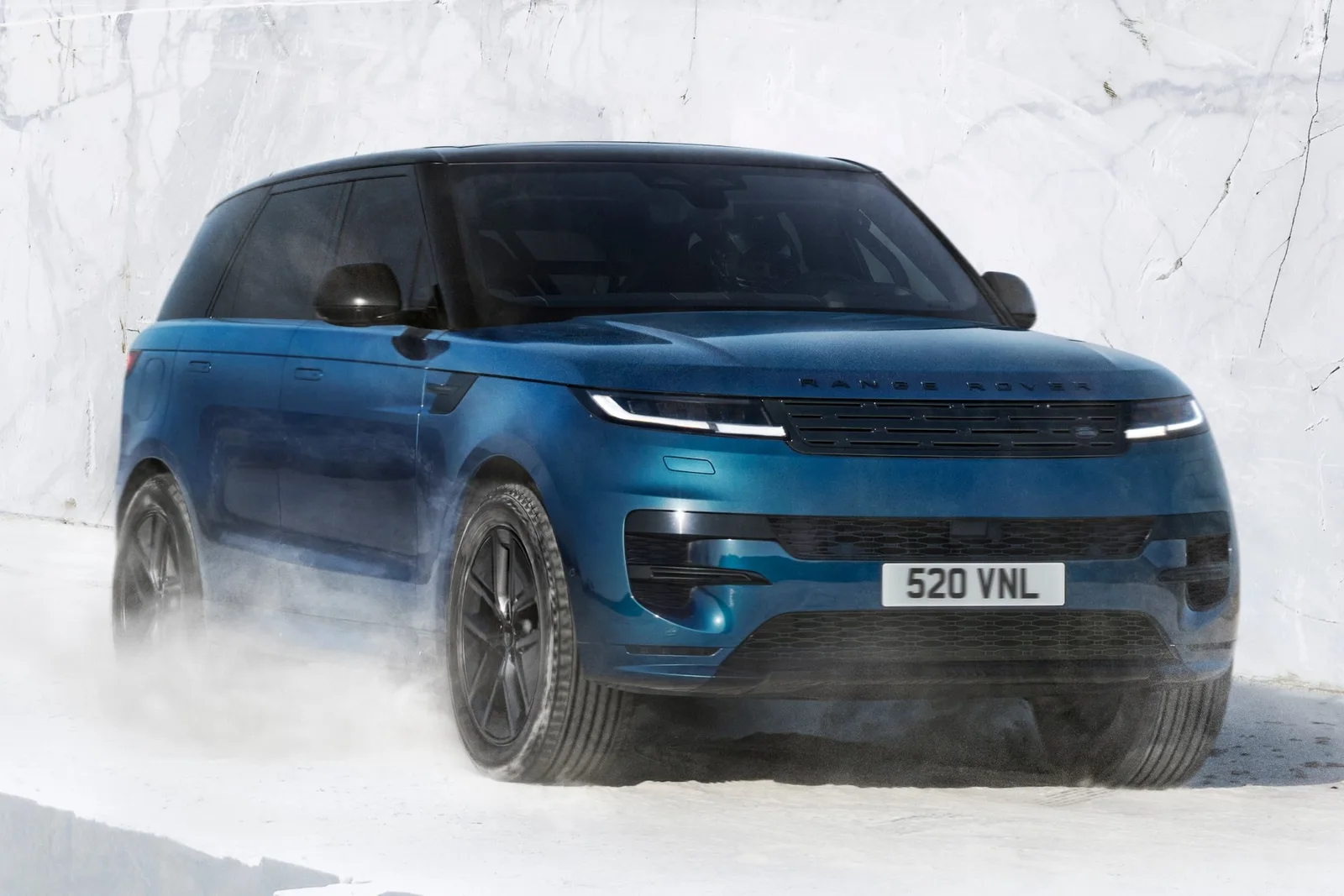Range Rover Sport elétrico chega com 609 km de autonomia e 550 cv