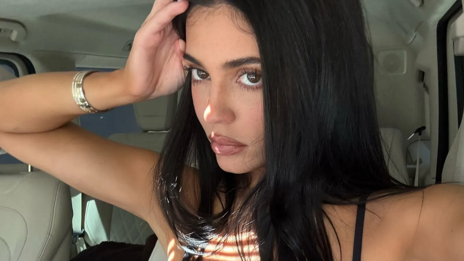 Kylie Jenner vende mansão em Los Angeles por US$ 15,3 milhões