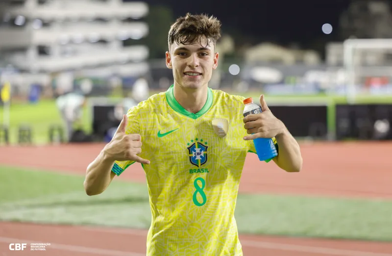 Bidon vive expectativa por convocação enquanto Corinthians prepara duelo pela Libertadores