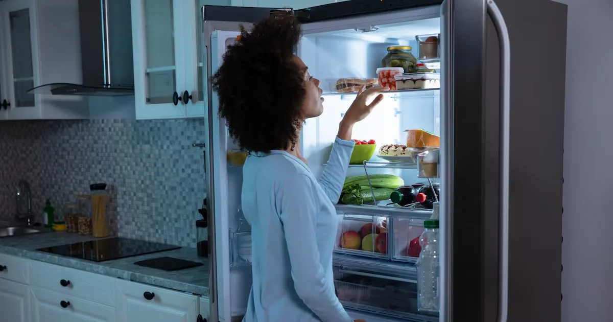 Queda de energia exige controle de temperatura e descarte seletivo de alimentos