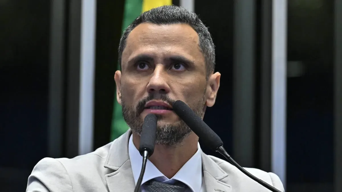 Pesquisa aponta vantagem de Cleitinho e aumento da desaprovação ao governo de Minas