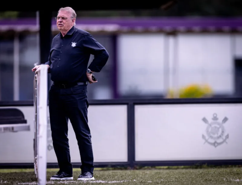 Classificação do Corinthians feminino é marcada por cobranças a Osmar Stabile