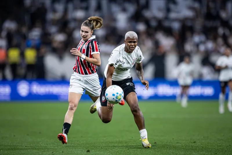 Corinthians terá cinco compromissos decisivos no futebol feminino, futsal e base