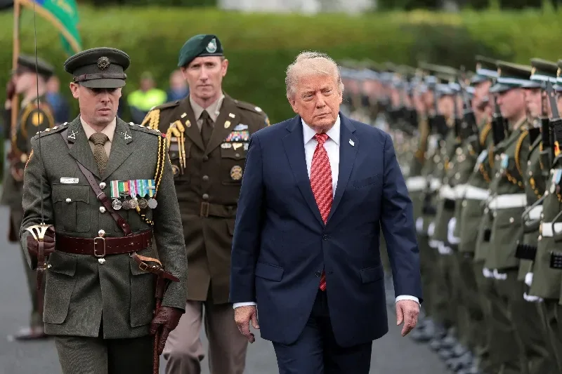 Trump apoia eventual unificação da Irlanda e provoca reação de unionistas