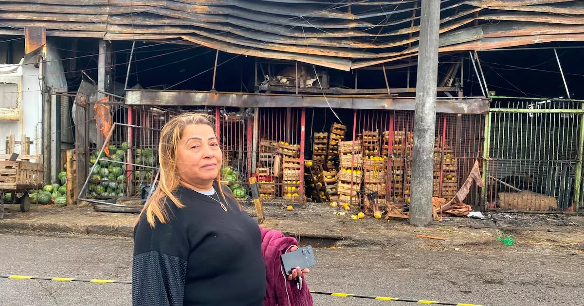 Incêndio destrói galpão da Ceagesp e deixa comerciantes sem local para trabalhar