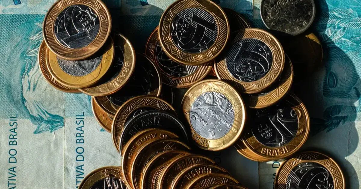 Cofrinhos digitais organizam metas, mas exigem atenção ao rendimento líquido