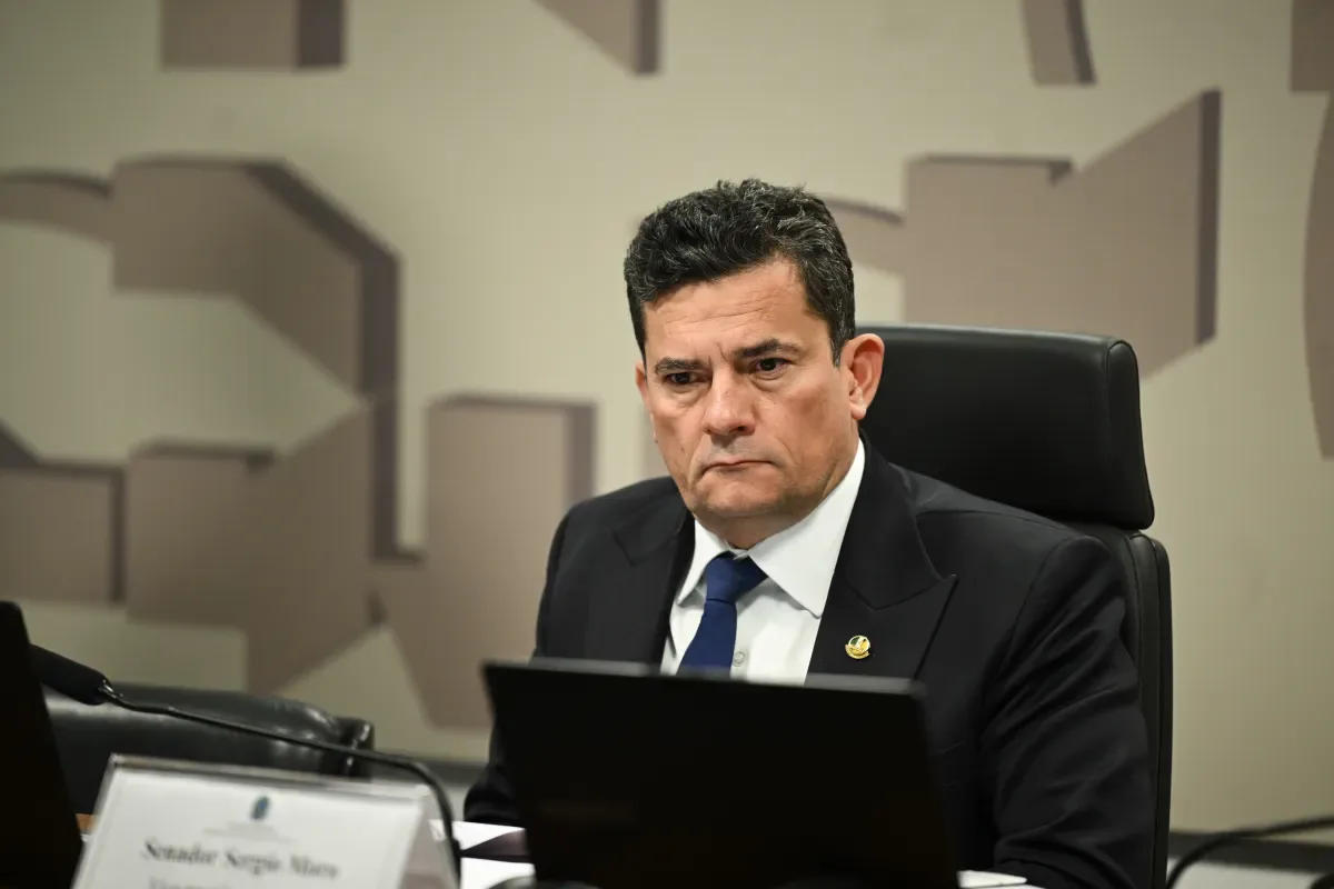 Oito assessores de Moro doaram R$ 65 mil para a campanha no mesmo dia