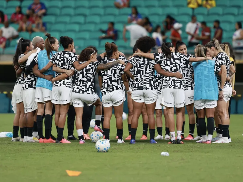 Corinthians promove vacinação contra HPV em campanha de saúde da mulher