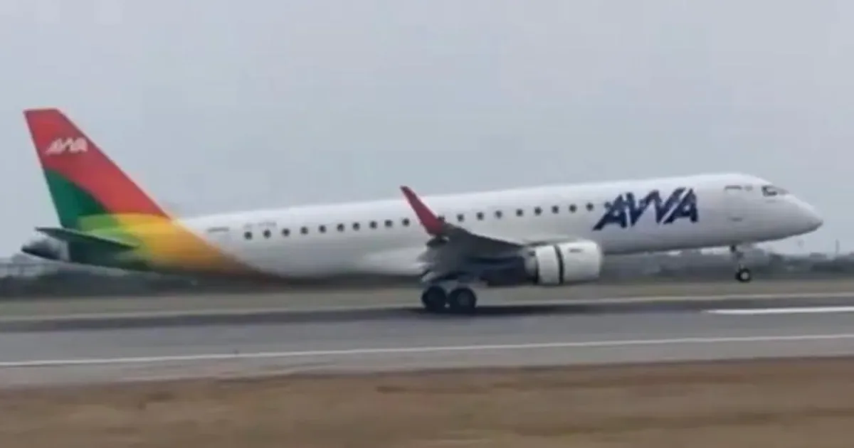 Africa World Airlines recebe primeiro Embraer E190 em Gana